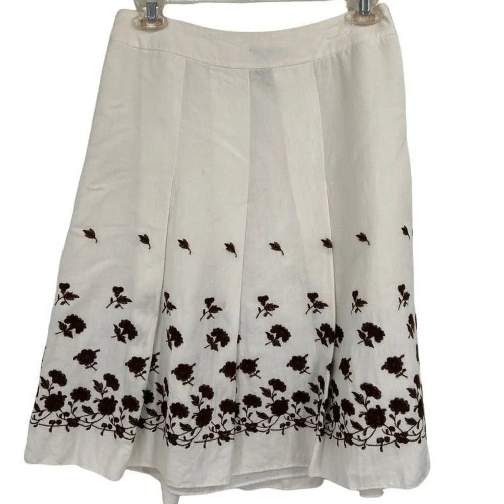 Ann Taylor Skirt White Floral Embroidered Linen Blend Size 4 classic‎ Office